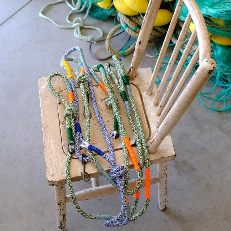 CORME CLASSIC DOG LEASH by THE PAINTER'S WIFE (BLUE)