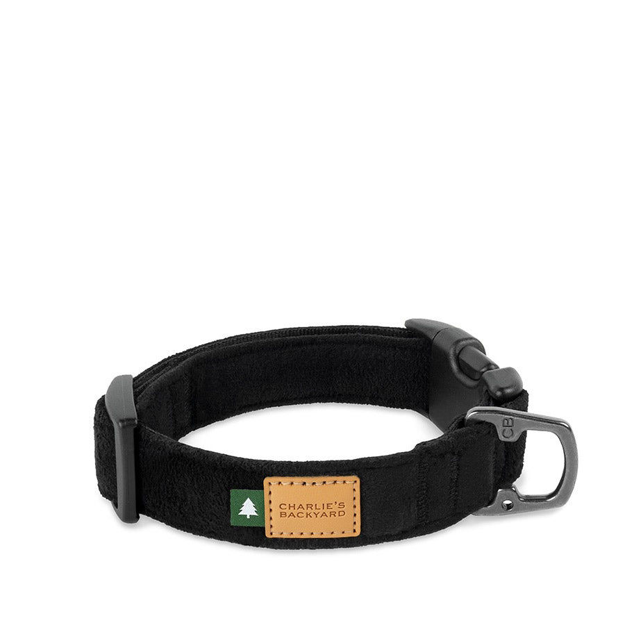 TOWN COLLAR by CHARLIE'S BACKYARD WS (BLACK)